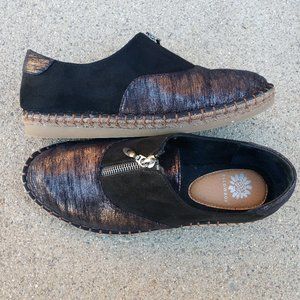 YELLOWBOX GRAHM ESPADRILLE SLIP ON SHOES 7.5 MEDIUM ZIP UP TOP